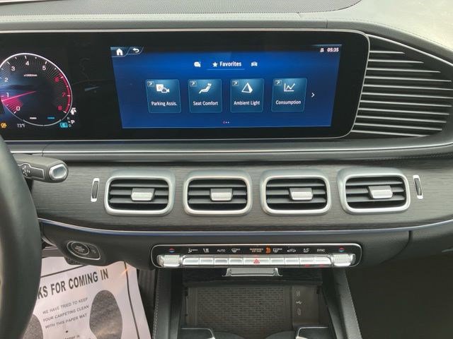 Used 2025 Mercedes-Benz GLS 450 4MATIC image 17