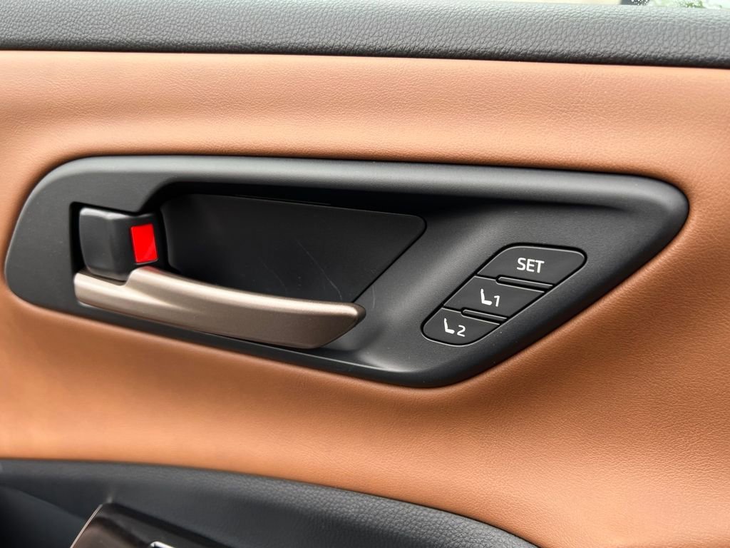 New 2026 Toyota Crown Signia image 32