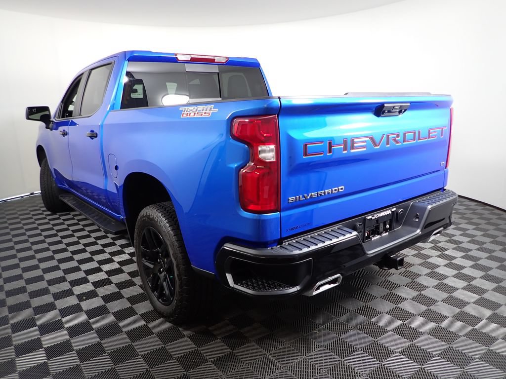 Used 2025 Chevrolet Silverado 1500 LT Trail Boss w/ Convenience Package II AWD/4WD image 13