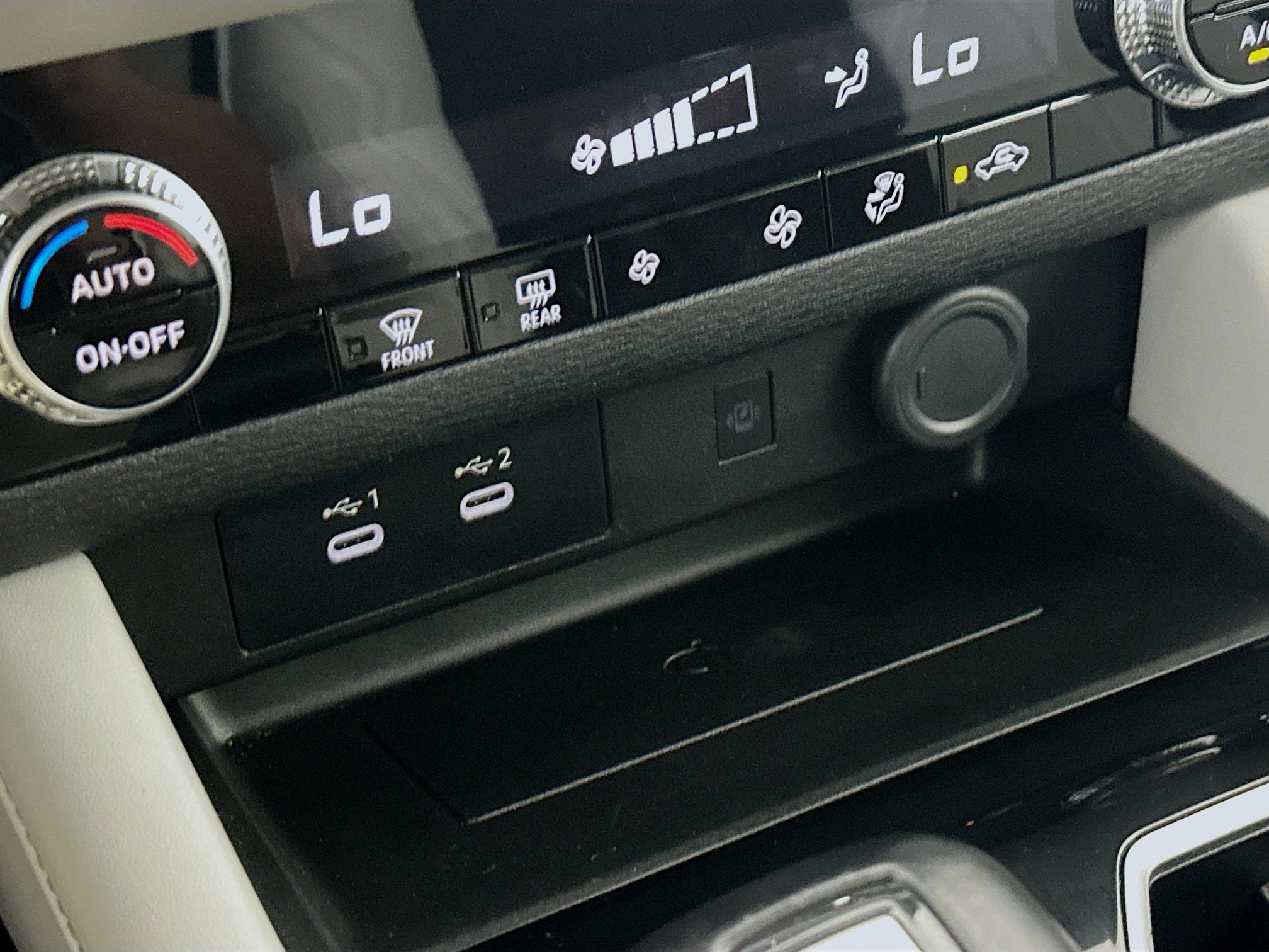 Used 2025 Mitsubishi Outlander SE FWD image 26