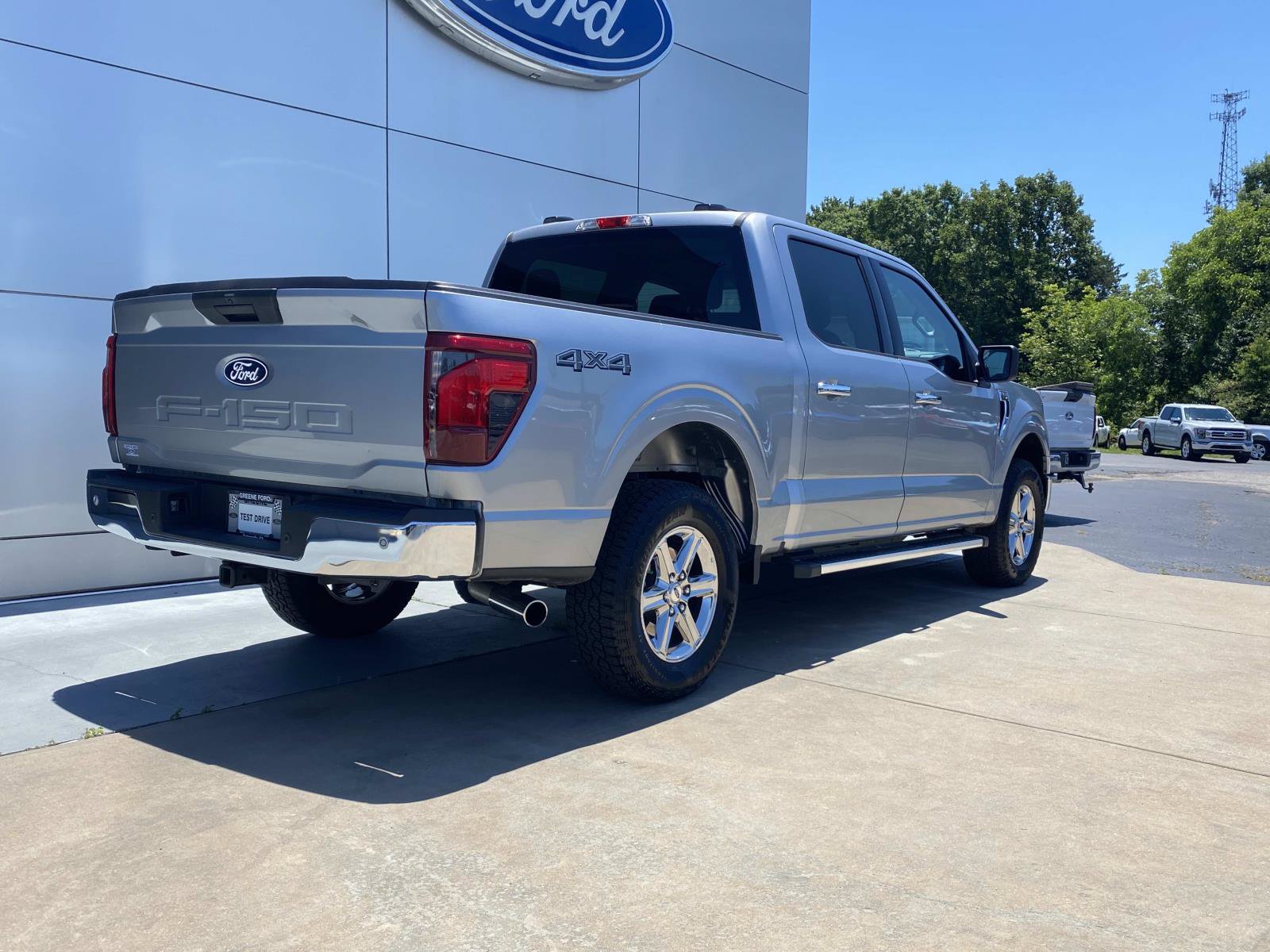 Used 2025 Ford F150 XLT w/ Equipment Group 301A Standard AWD/4WD image 4