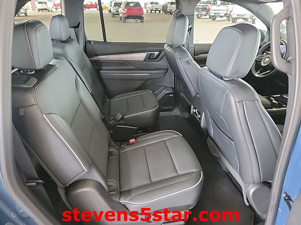 Used 2026 Buick Enclave Preferred image 7