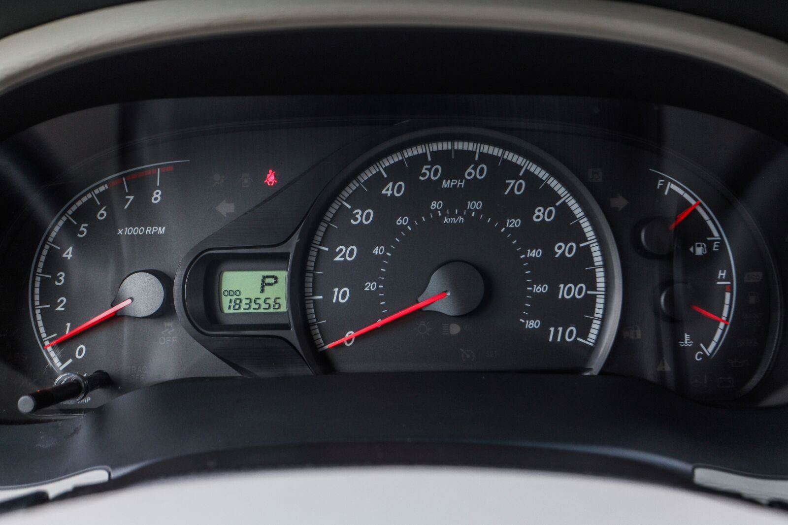 Used 2011 Toyota Sienna LE w/ Towing Pkg FWD image 6