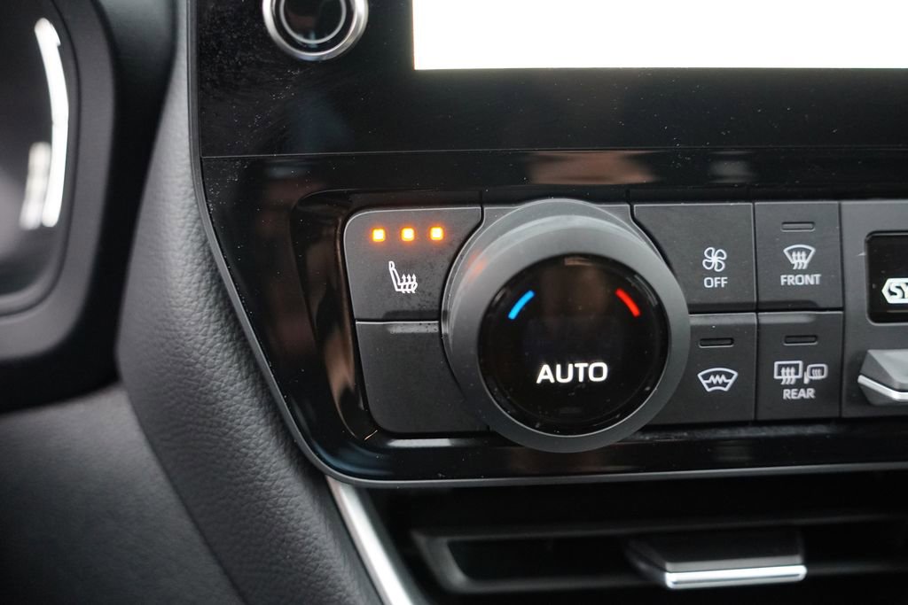 Used 2024 Toyota Grand Highlander XLE image 33