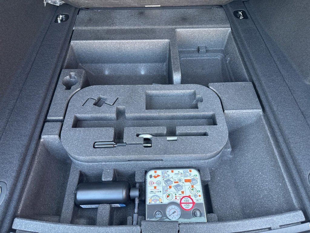 New 2025 Alfa Romeo Stelvio Tributo Italiano w/ Driving Assist Package image 21