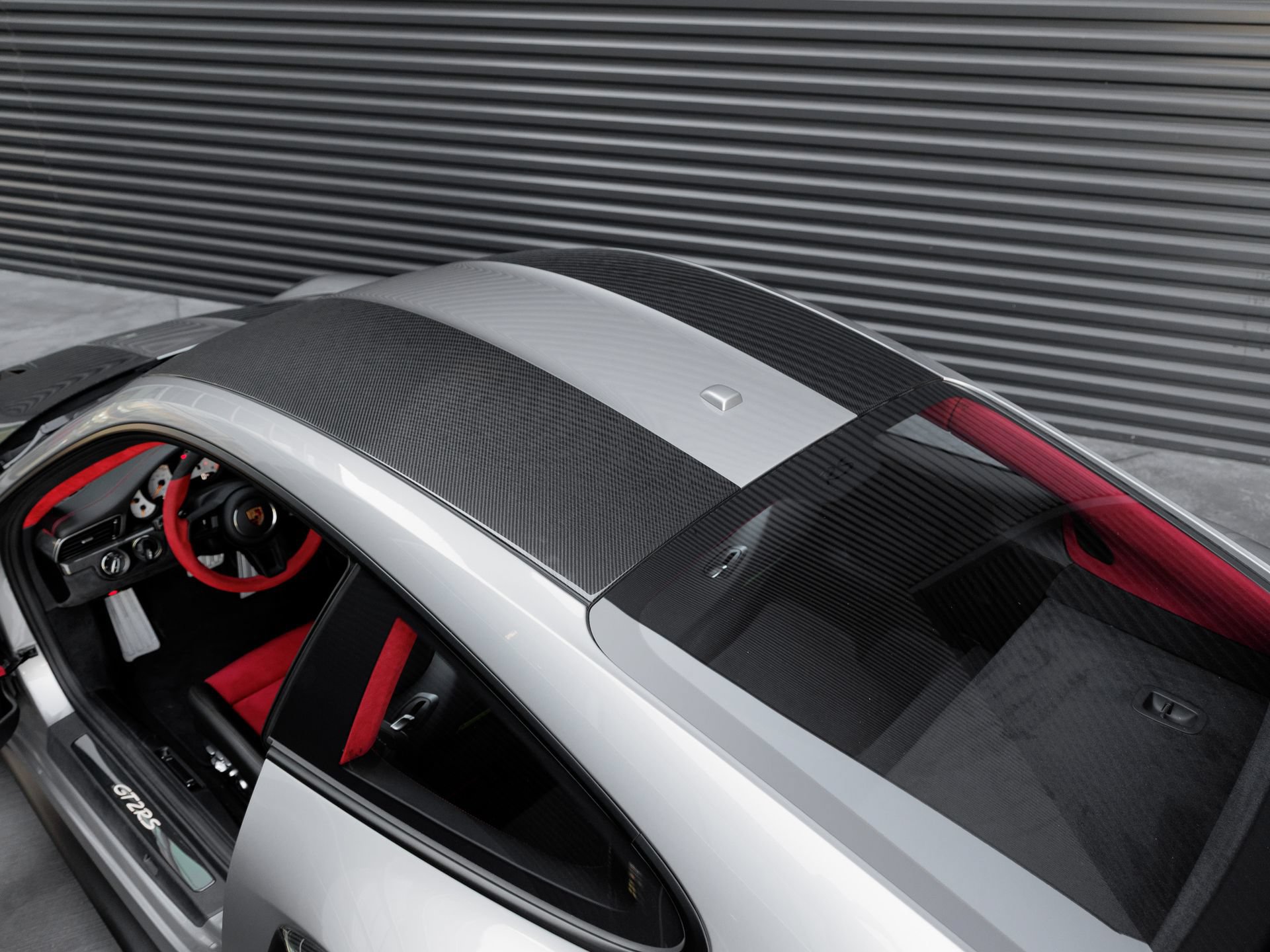 Certified 2018 Porsche 911 GT2 RS RWD image 14