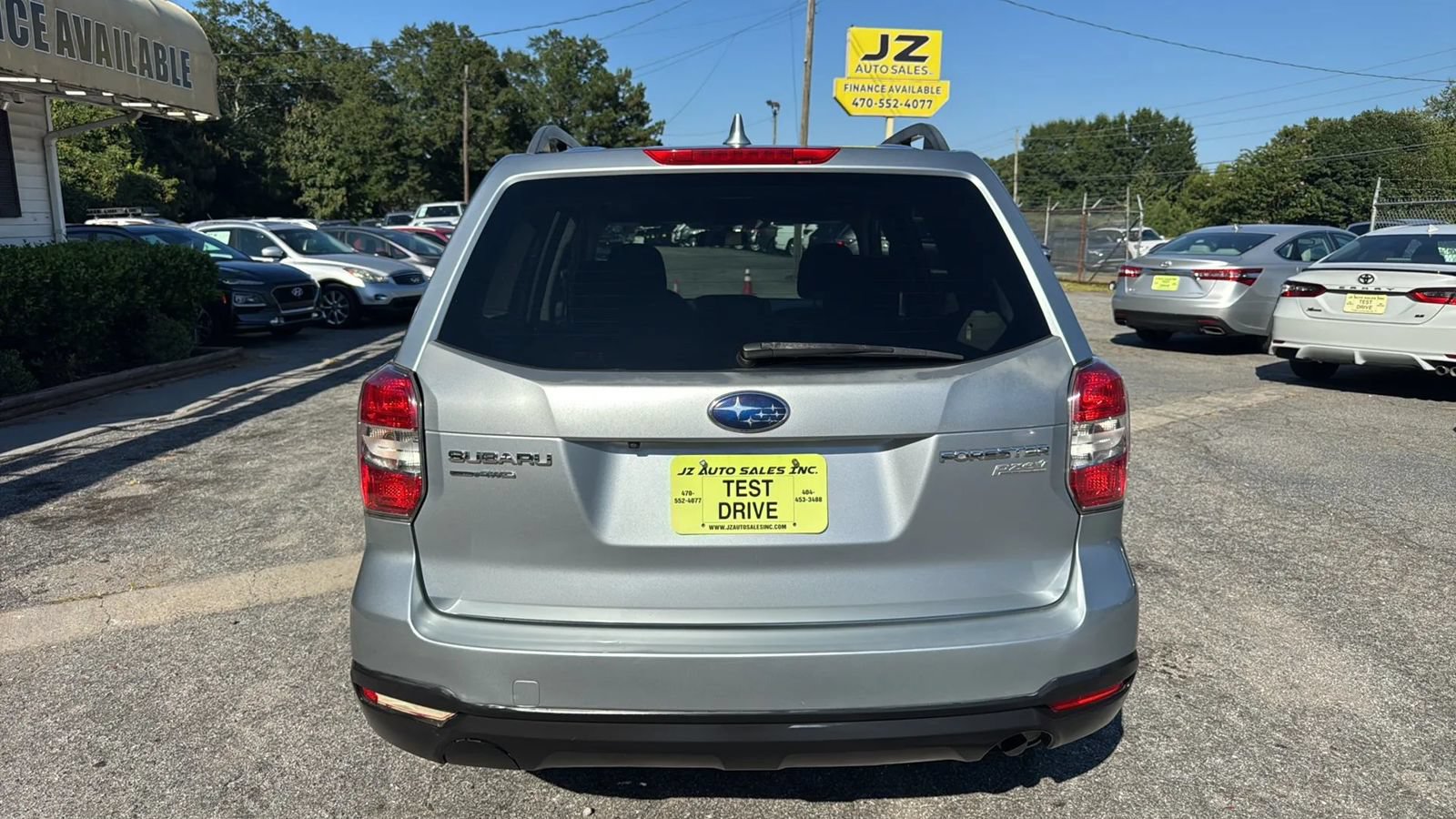 Used 2016 Subaru Forester 2.5i Premium w/ All-Weather Package AWD/4WD image 4