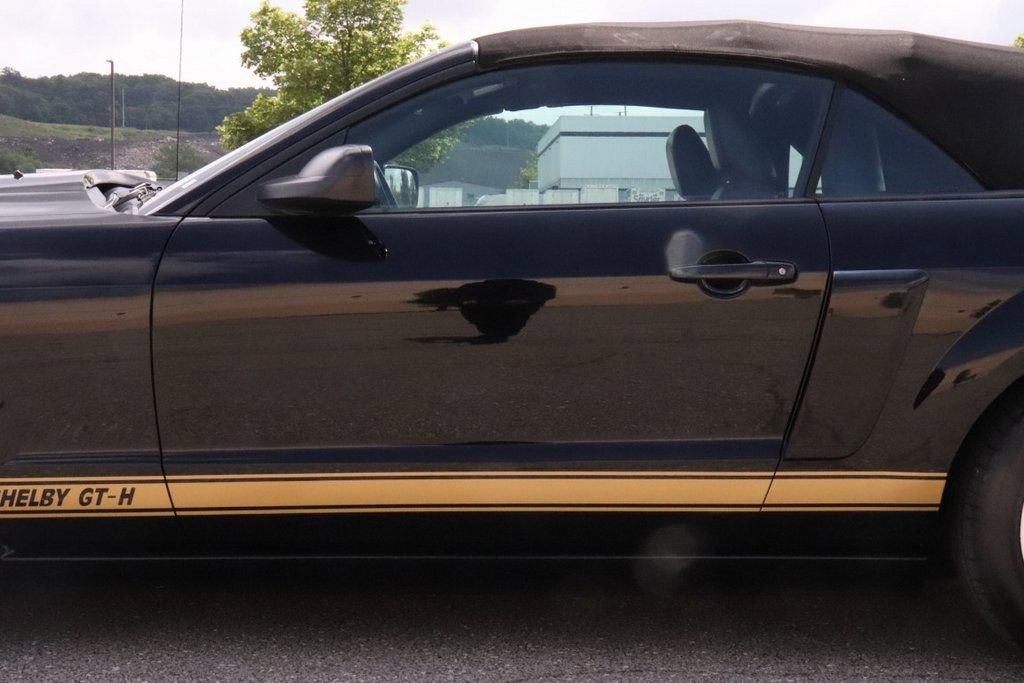 Used 2007 Ford Mustang GT image 16