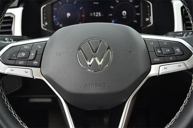 Used 2023 Volkswagen Atlas SE w/ Panoramic Sunroof Package image 18