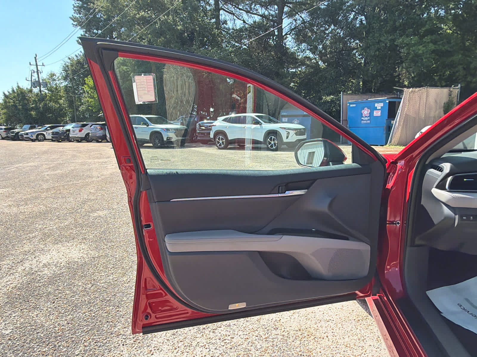 Used 2023 Toyota Camry XLE FWD image 17