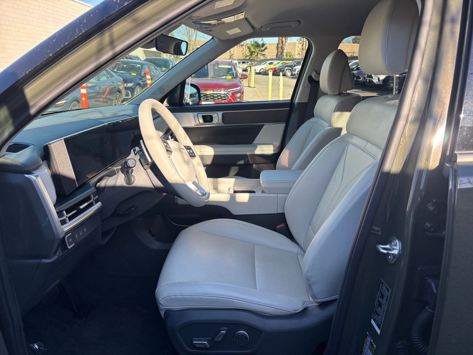 Used 2025 Hyundai Santa Fe SEL image 28