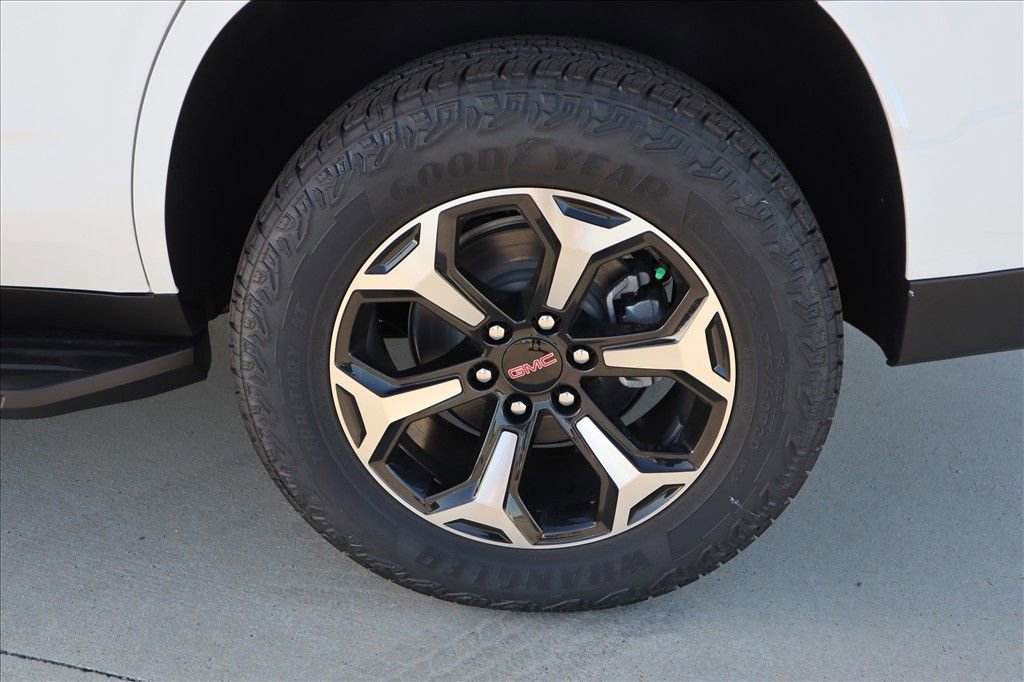 New 2026 GMC Yukon AT4 w/ LPO, Floor Liner Package image 6