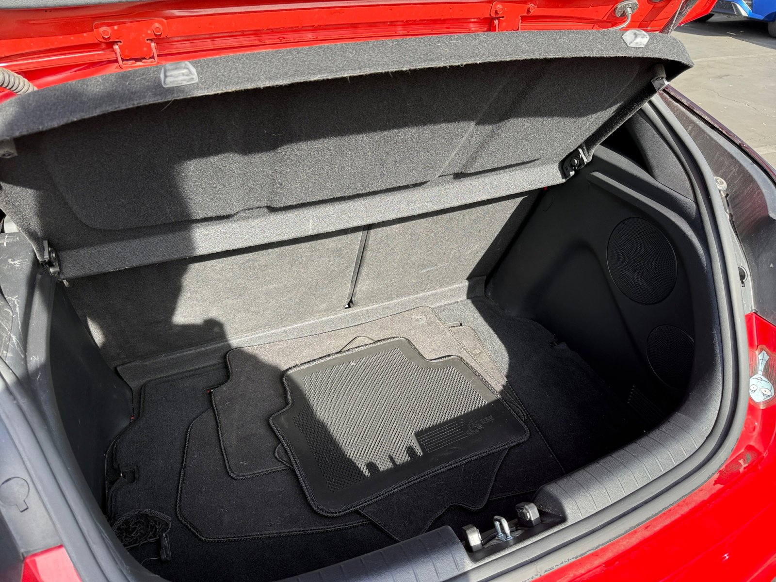 Used 2020 Hyundai Veloster Turbo image 17