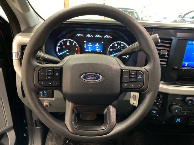 New 2025 Ford F550 4x4 Regular Cab Super Duty image 13