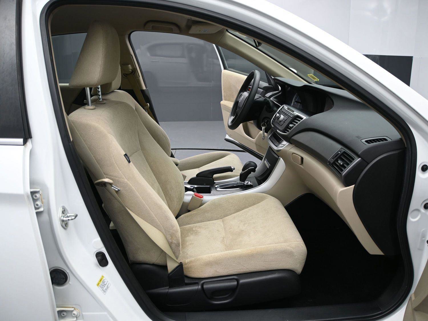 Used 2013 Honda Accord LX image 15