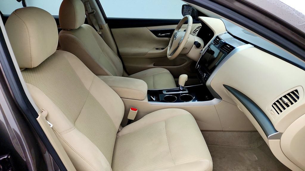 Used 2014 Nissan Altima 2.5 SV FWD image 22