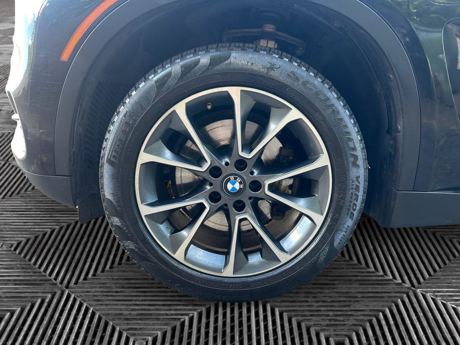 Used 2018 BMW X5 xDrive40e AWD/4WD image 14