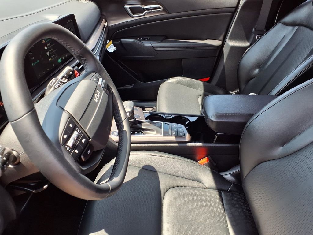 Certified 2026 Kia Sportage EX FWD image 16