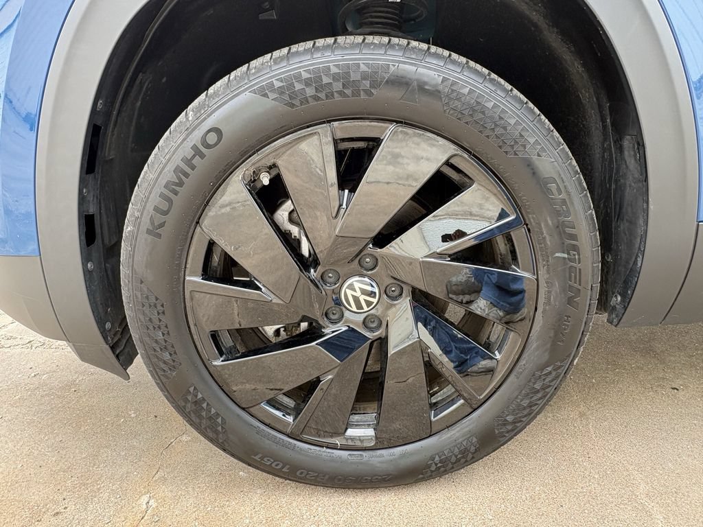 Used 2025 Volkswagen Atlas SE FWD image 9