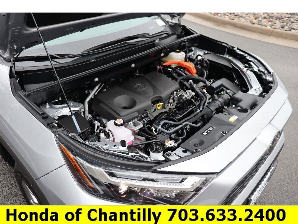 Used 2025 Toyota RAV4 XLE image 30