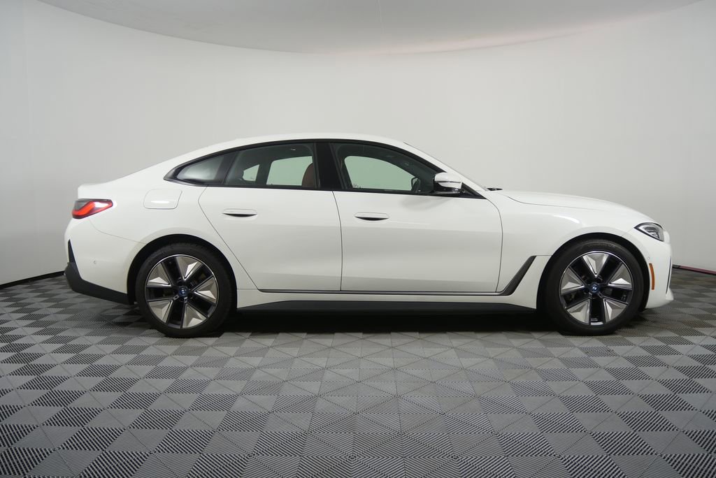 Certified 2023 BMW i4 eDrive40 RWD image 2