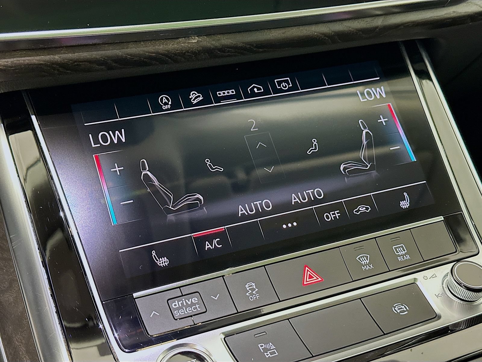 Used 2022 Audi Q8 Premium AWD/4WD image 27