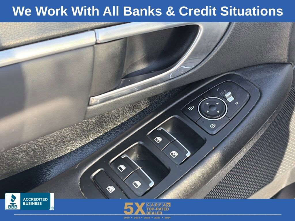 Used 2023 Hyundai Sonata SEL w/ Preferred Accessory Package image 25