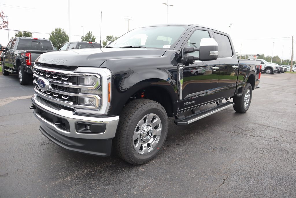 New 2026 Ford F250 Lariat w/ Chrome Package image 11