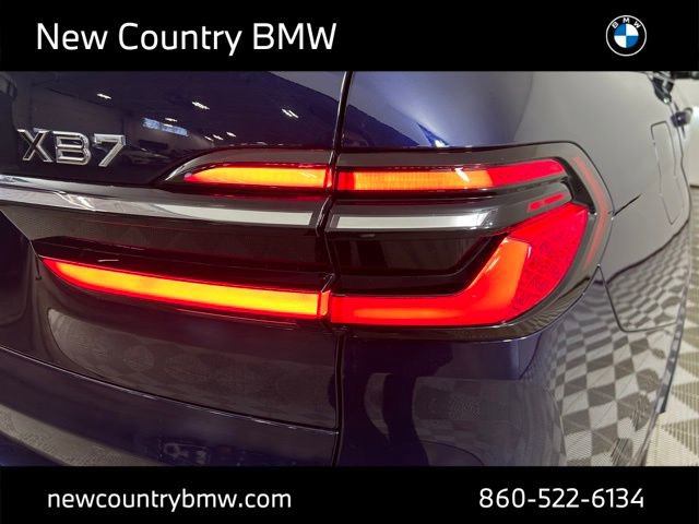 Used 2025 BMW ALPINA XB7 image 33