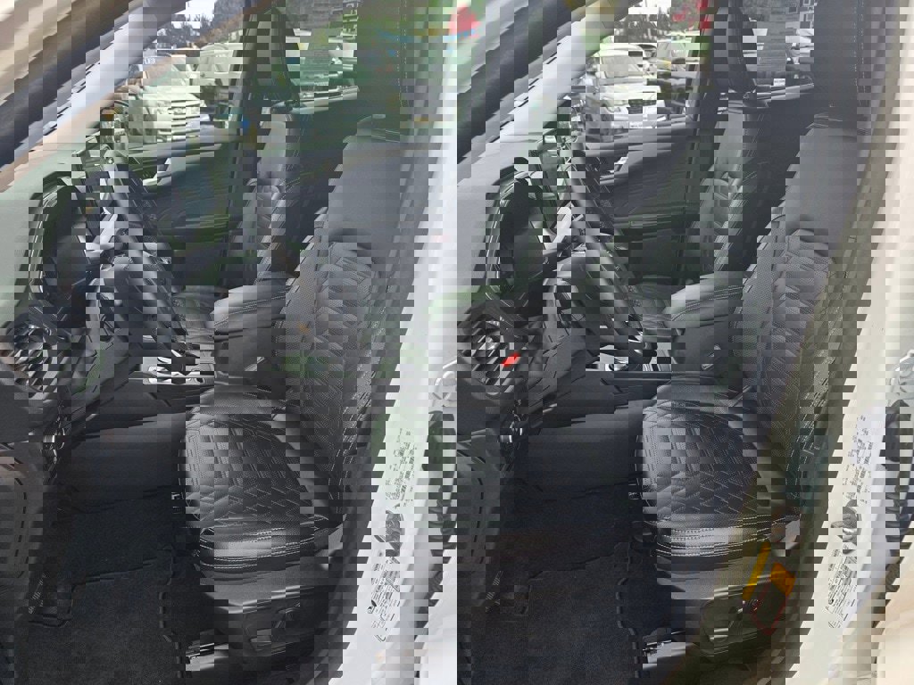 Used 2023 Ford Escape Platinum w/ Premium Technology Package image 6