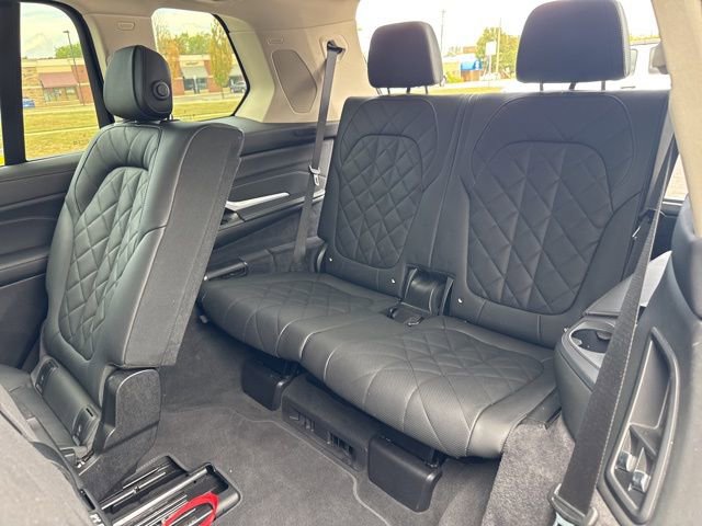 Used 2024 BMW X7 xDrive40i image 20