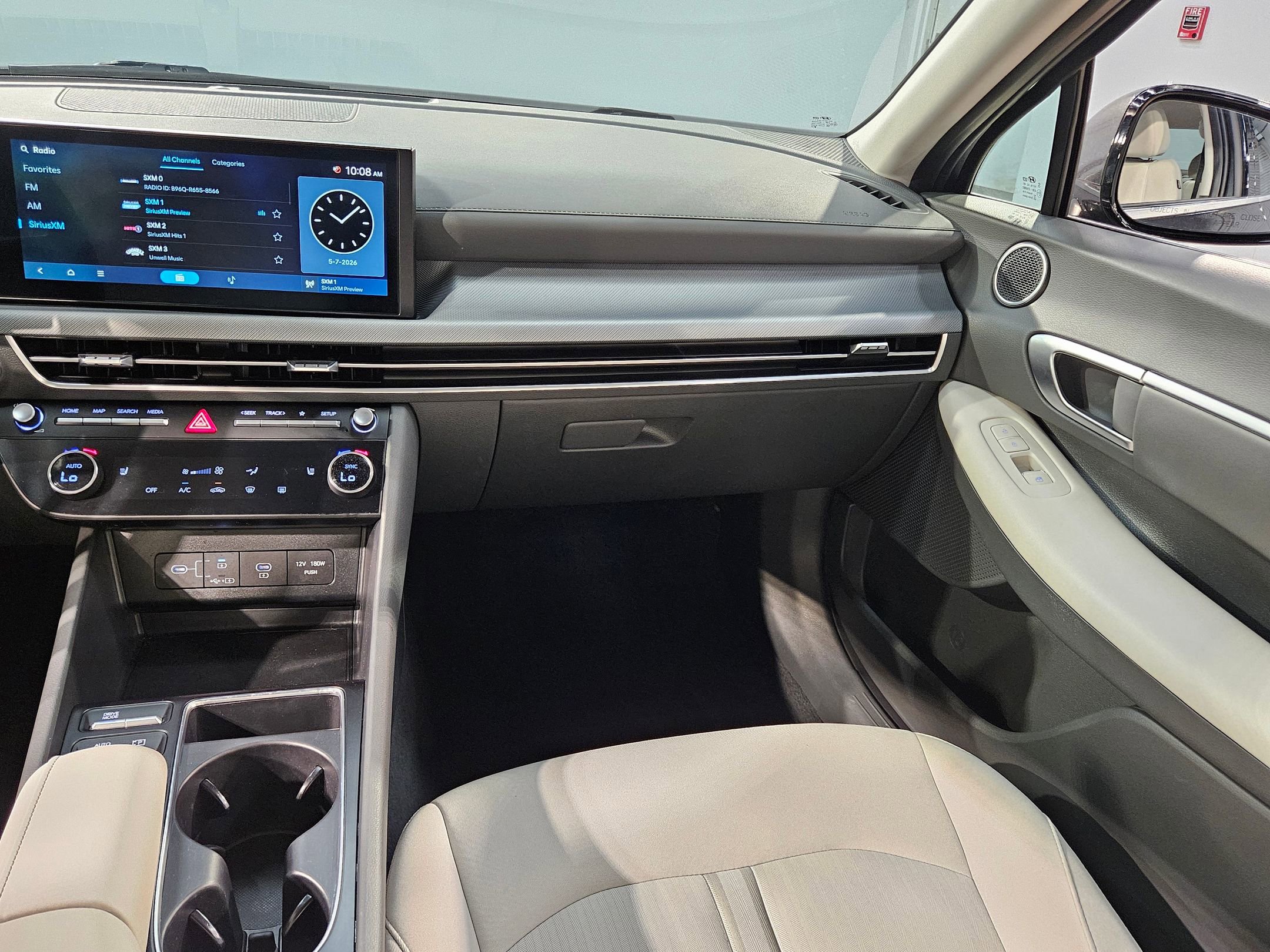 Used 2025 Hyundai Sonata SEL FWD image 11