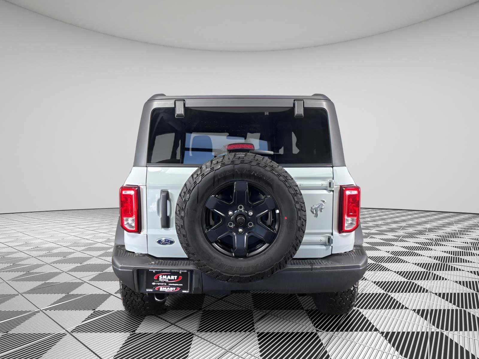 Used 2024 Ford Bronco Black Diamond image 13