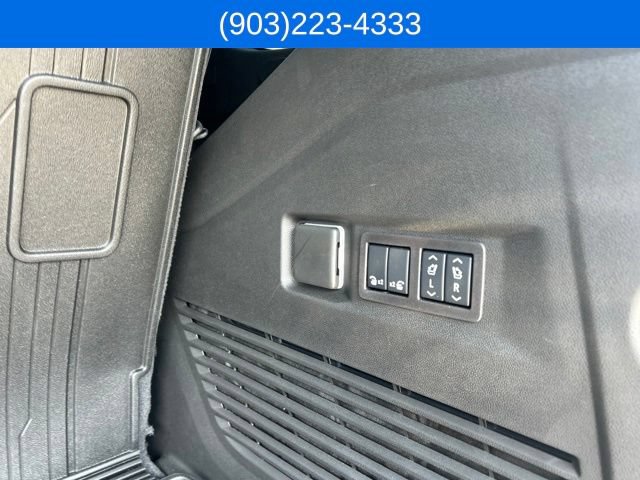 Used 2026 GMC Yukon AT4 Ultimate w/ LPO, Floor Liner Package AWD/4WD image 12