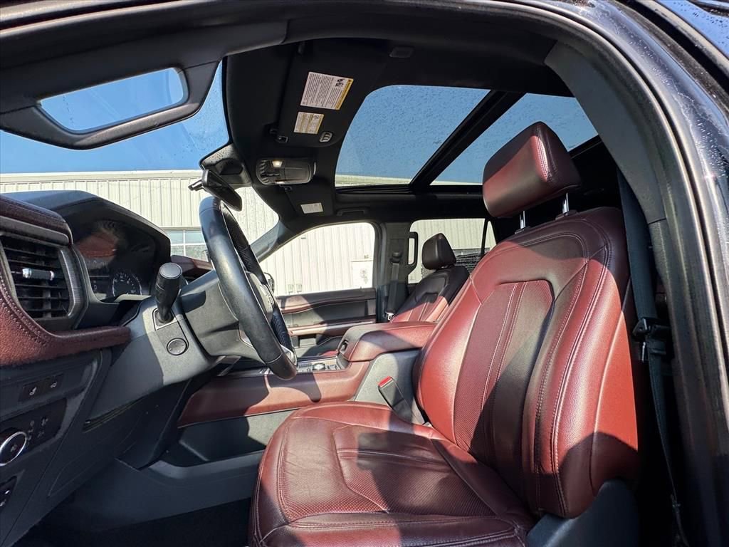 Used 2022 Ford Expedition Limited AWD/4WD image 18