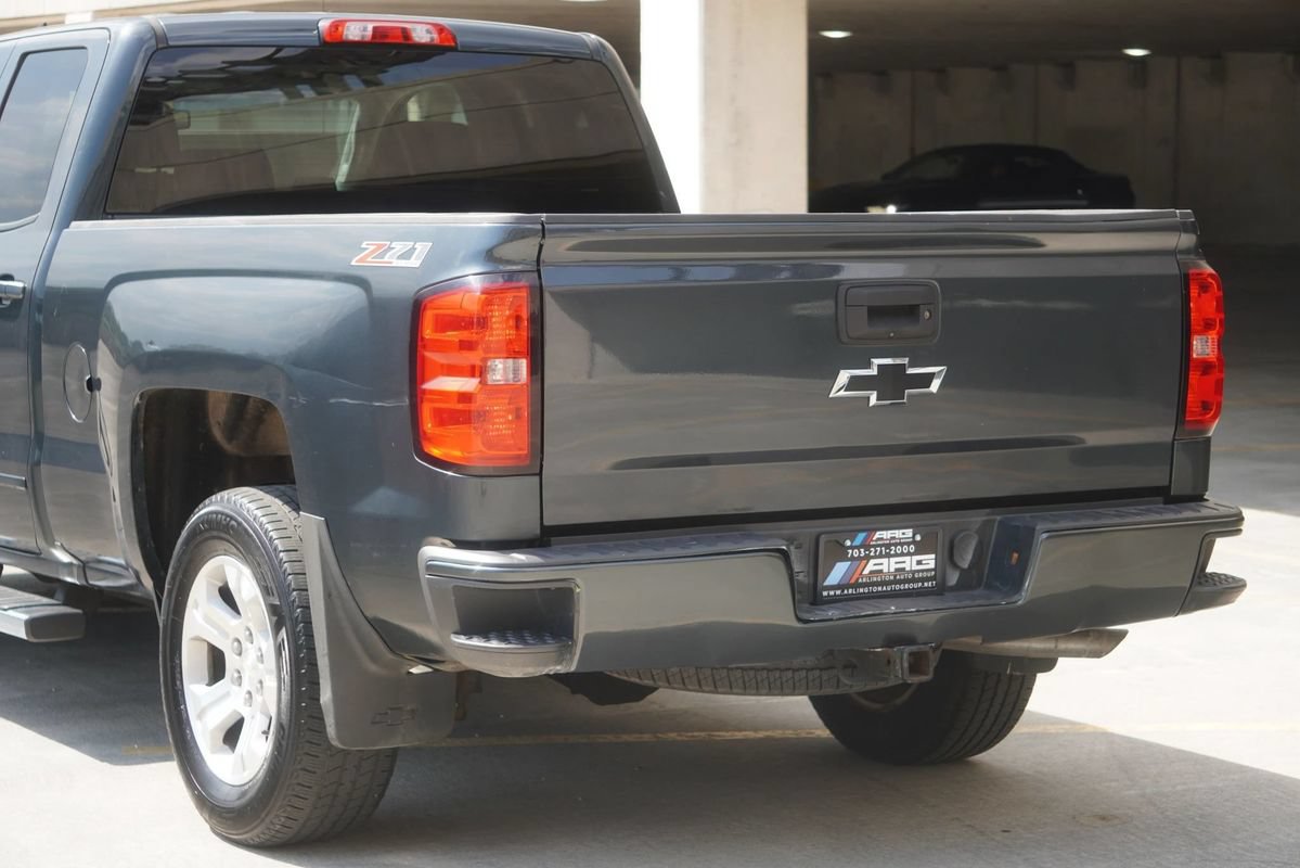 Used 2017 Chevrolet Silverado 1500 LT w/ All Star Edition AWD/4WD image 23