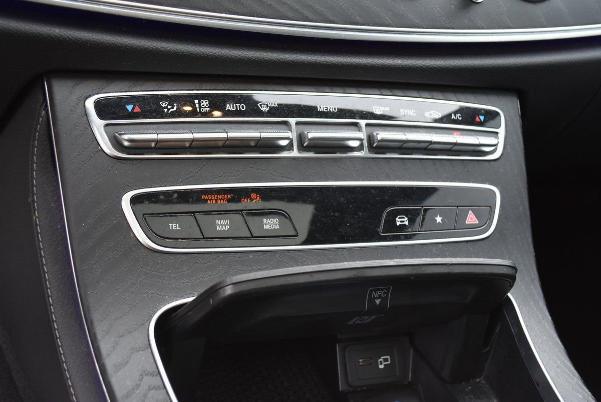 Used 2022 Mercedes-Benz E 350 Sedan w/ AMG Line Exterior image 23