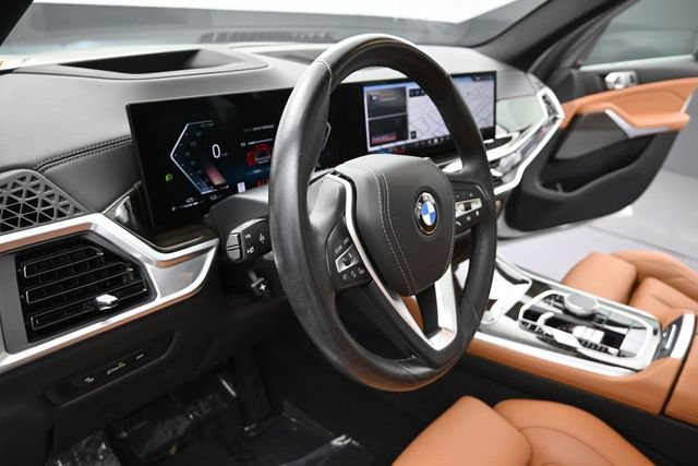 Used 2024 BMW X5 xDrive40i w/ Premium Package AWD/4WD image 18