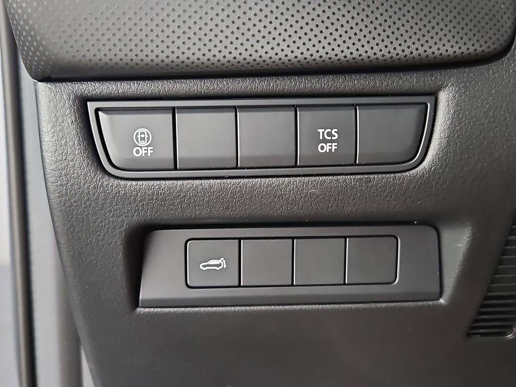 Used 2025 MAZDA CX-50 AWD 2.5 S w/ Premium Package image 23