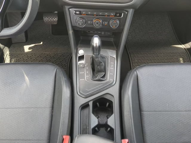 Used 2018 Volkswagen Tiguan SE FWD image 22