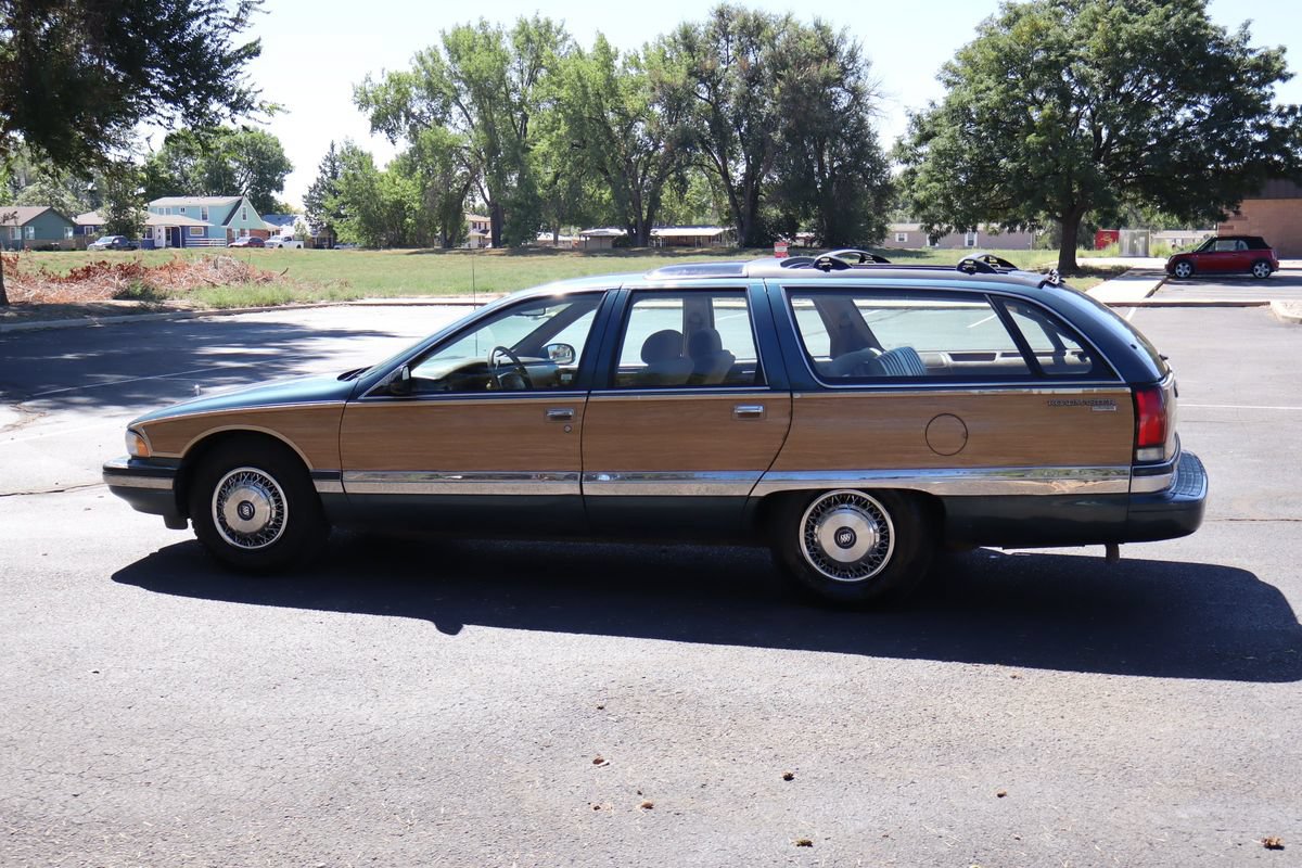 Used 1996 Buick Roadmaster Estate RWD image 8