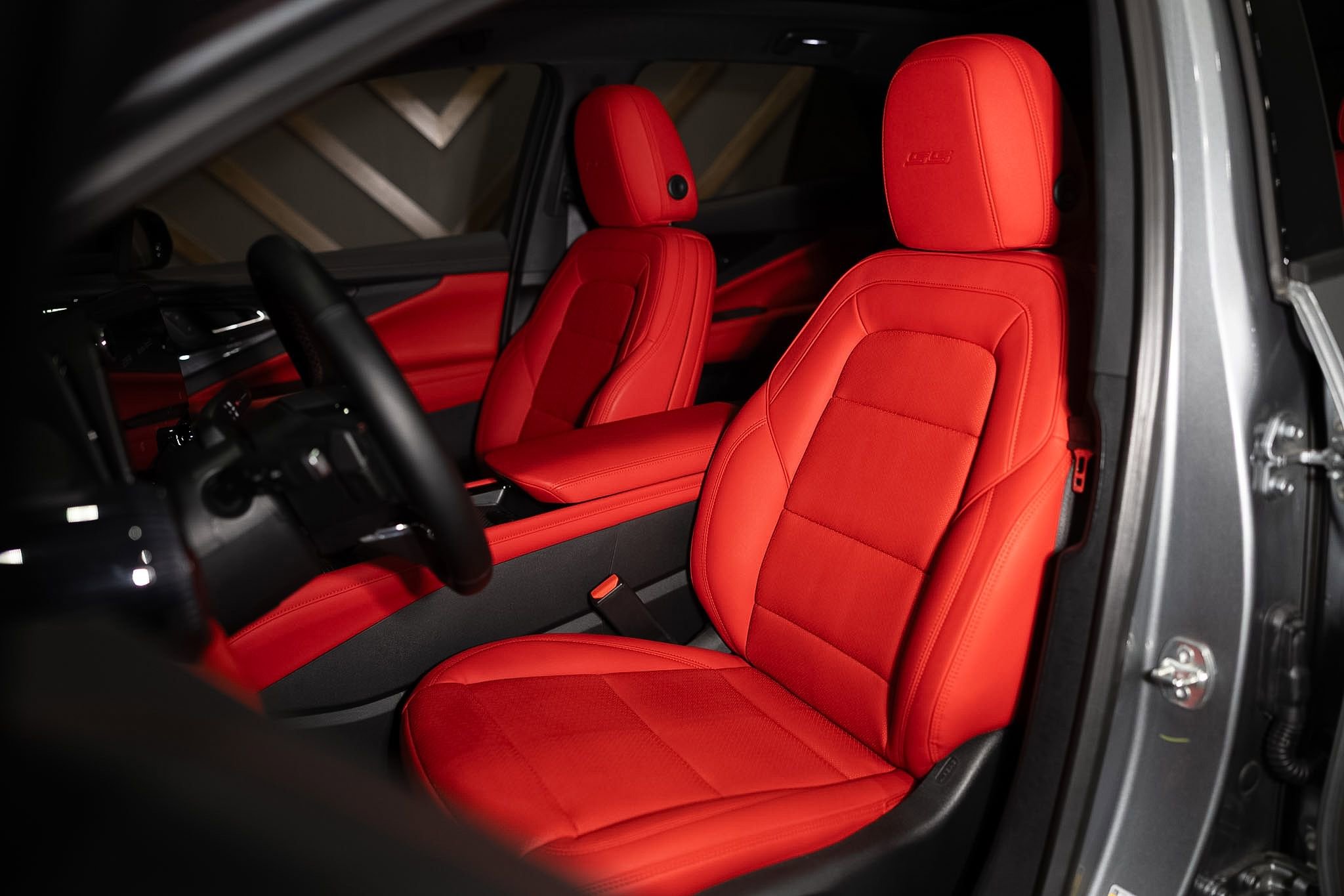 Used 2025 Chevrolet Blazer EV SS image 5