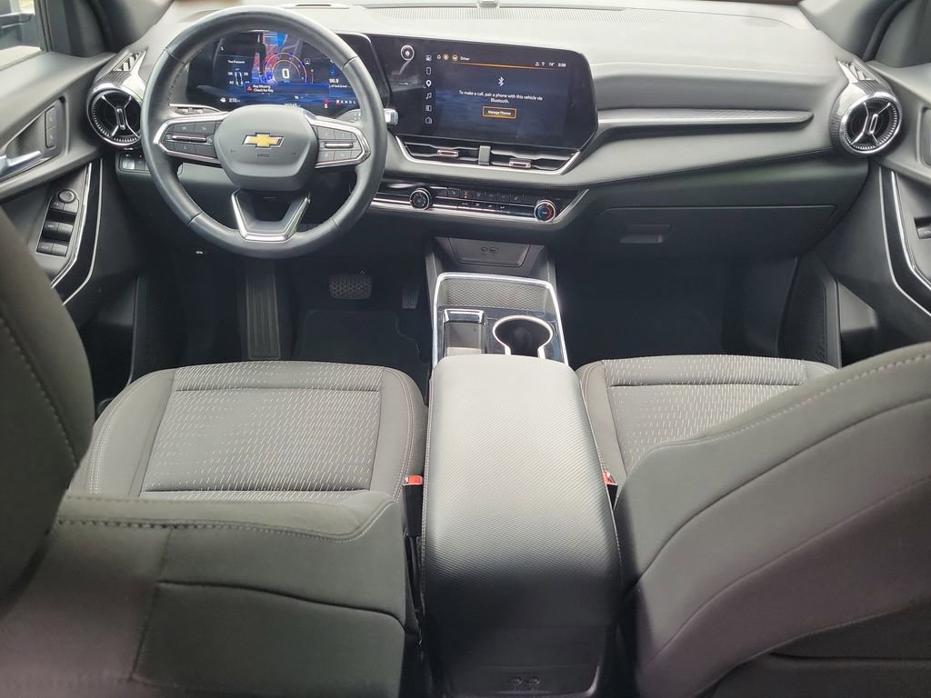 Certified 2025 Chevrolet Equinox LT FWD image 11