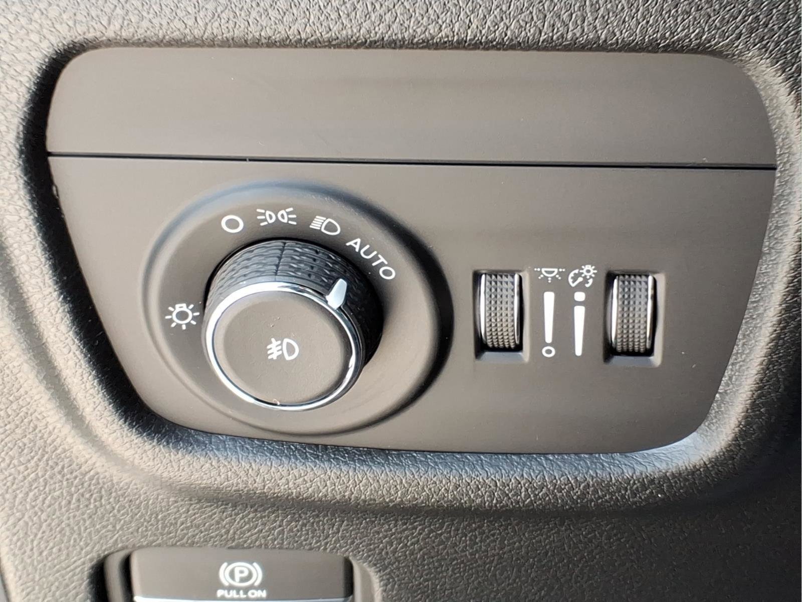 New 2025 Jeep Grand Cherokee L Limited w/ Black Appearance Package image 19