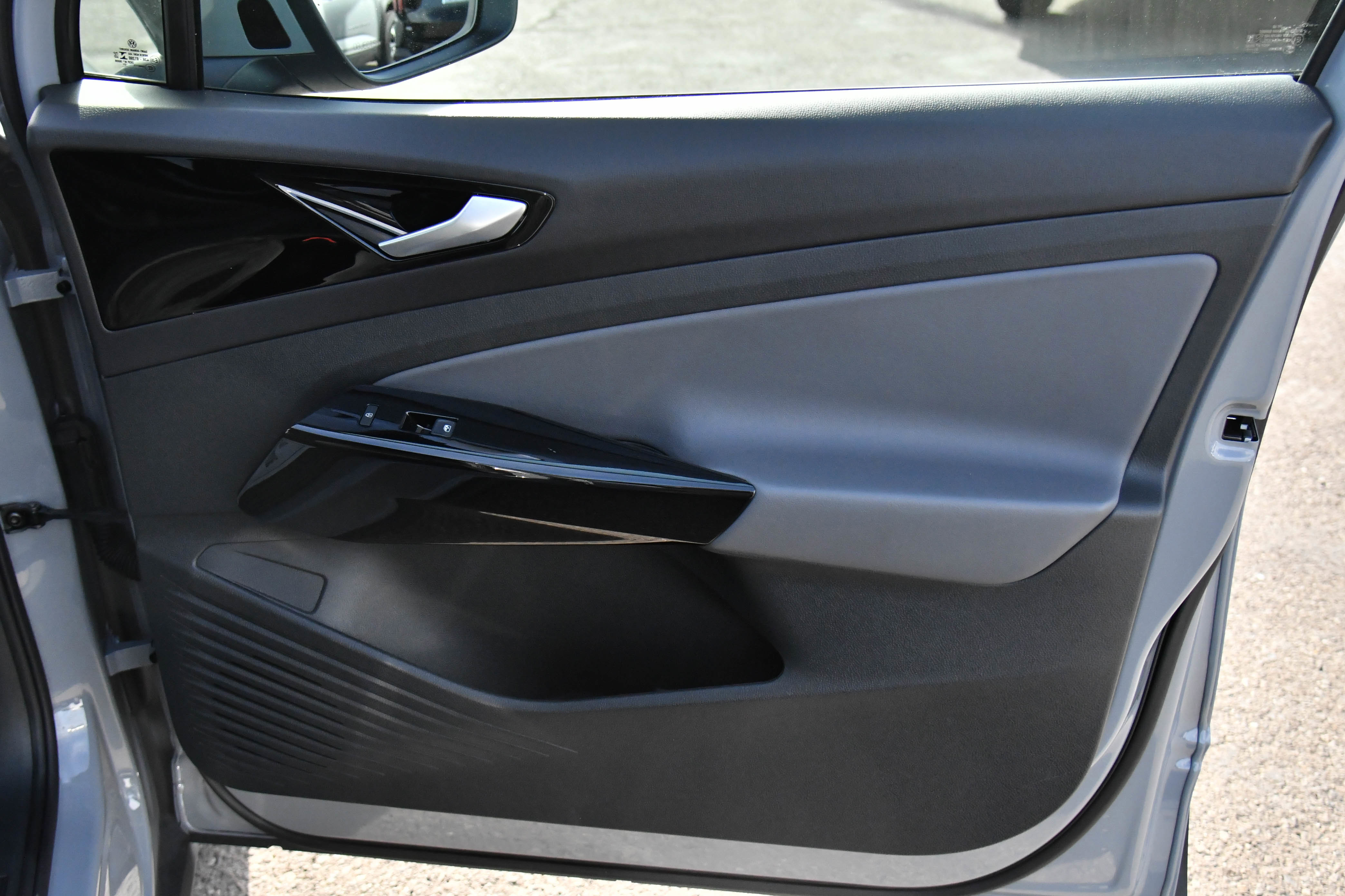 Used 2021 Volkswagen ID.4 Pro image 44