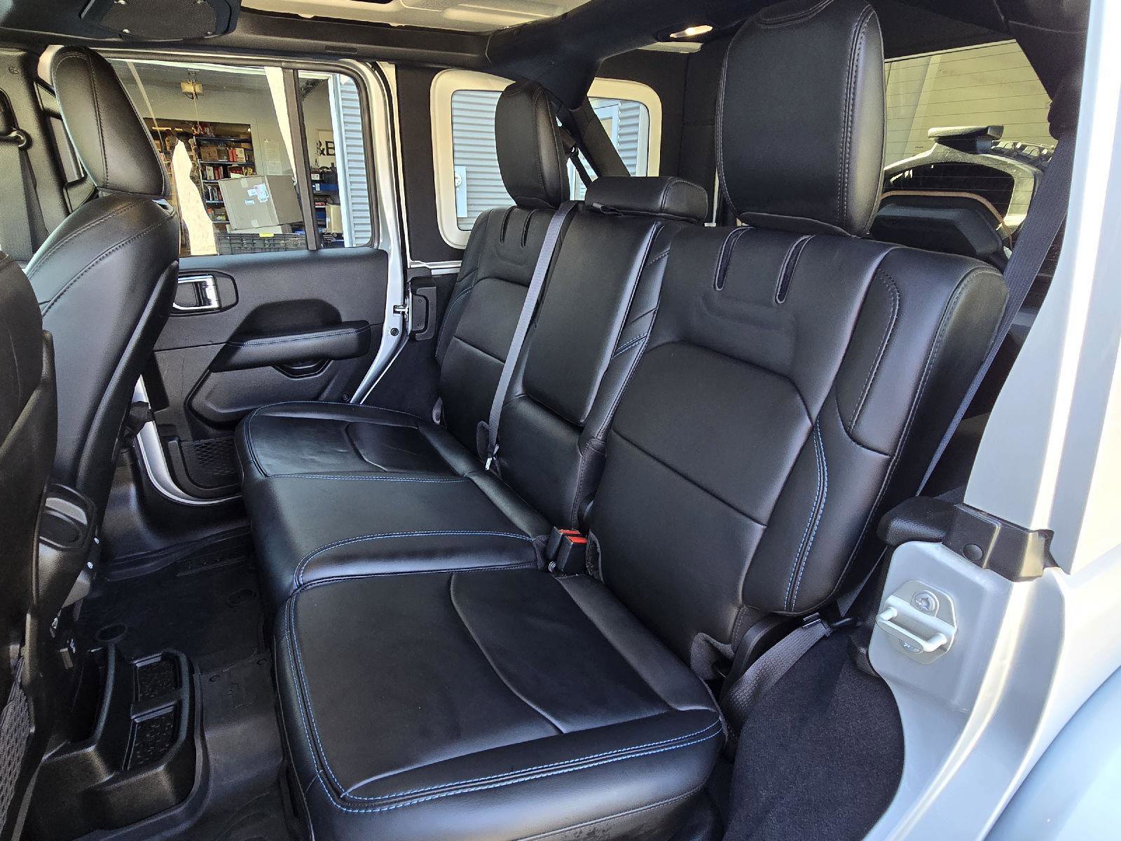 Used 2024 Jeep Wrangler Unlimited Rubicon 4xe image 19