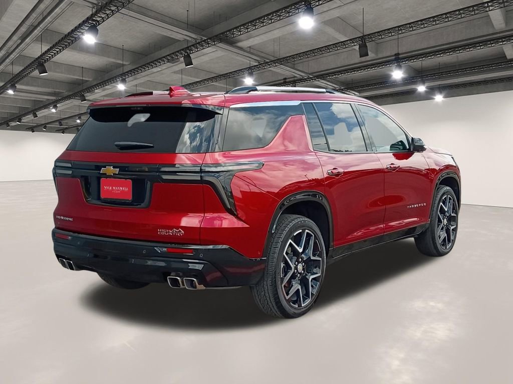 Used 2025 Chevrolet Traverse High Country image 16