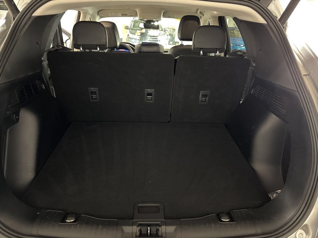 Used 2022 Ford Escape Titanium AWD/4WD image 27