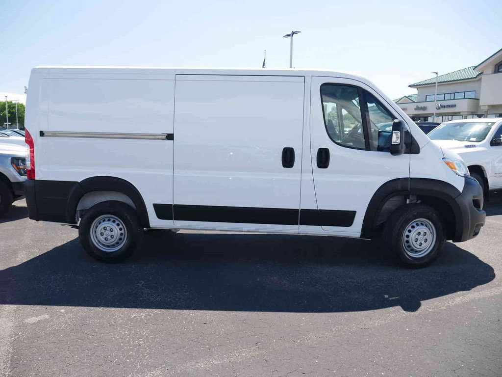 Used 2025 RAM ProMaster 2500 FWD image 10