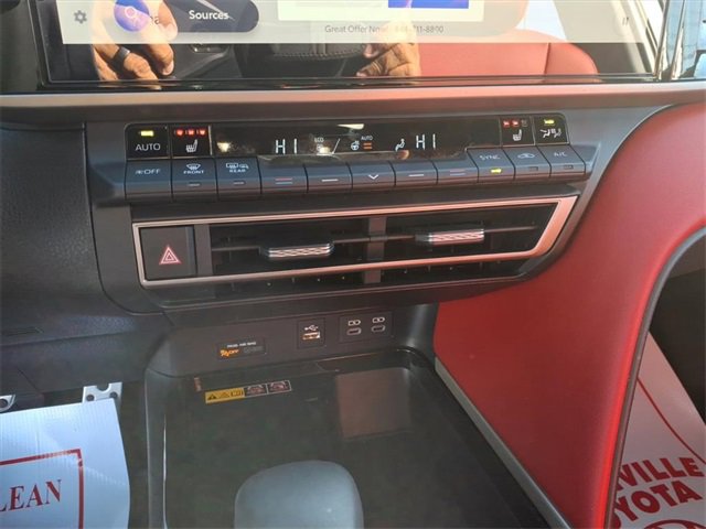 Used 2025 Toyota Camry XSE image 19